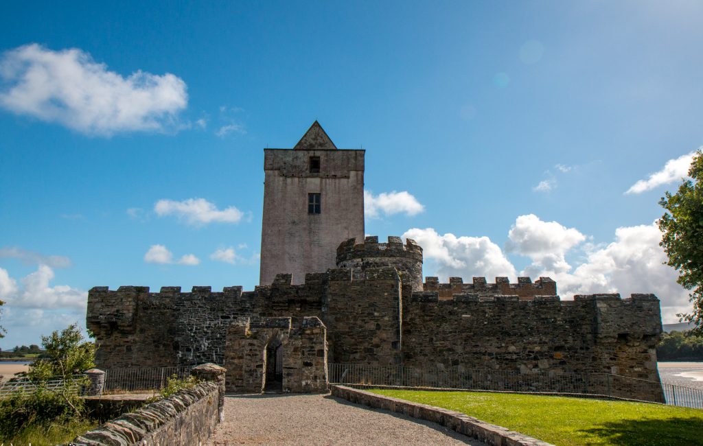 Doe Castle